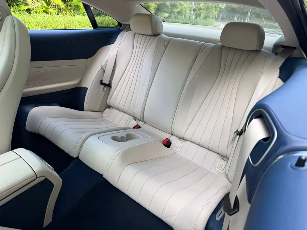 Mercedes-Benz E-Class 2022 — фото 10