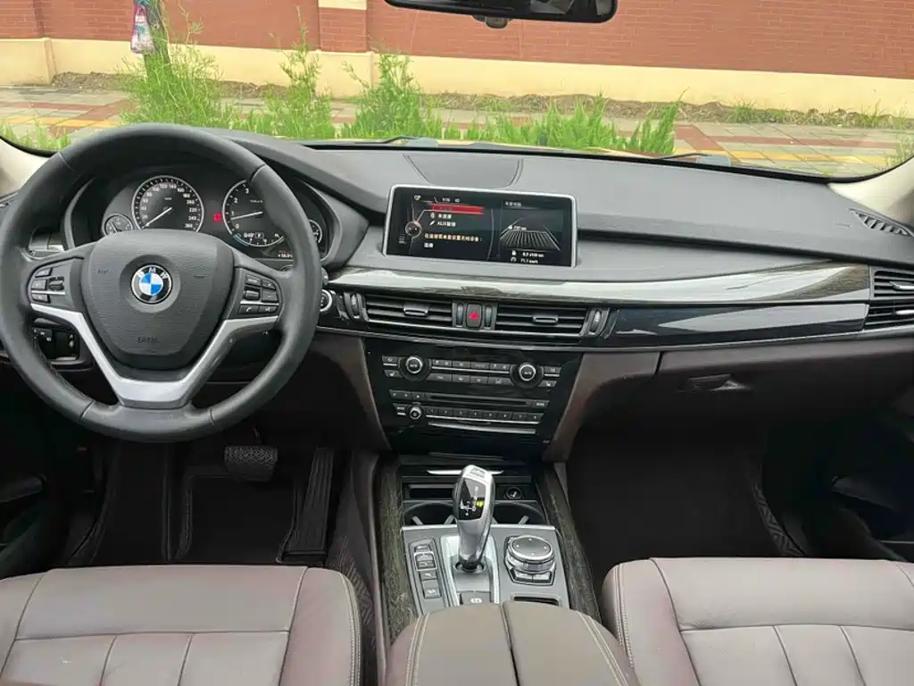 BMW X5 2016 — фото 17