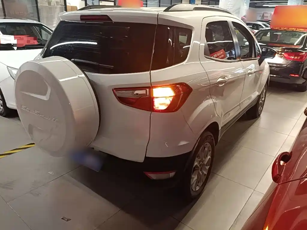 Ford Ecosport 2015 — фото 7