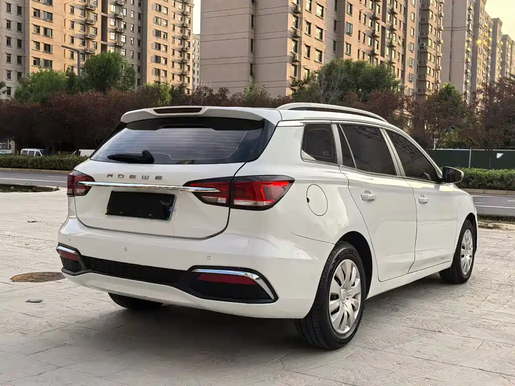 Roewe Ei5 2018 — фото 9