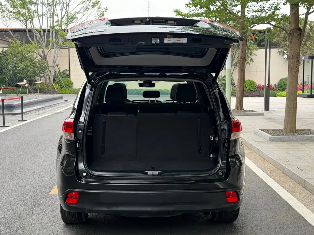 Toyota Highlander 2019 — фото 20