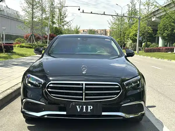 Mercedes-Benz E-Class 2022