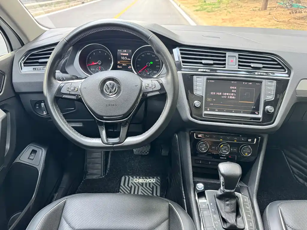 Volkswagen Tiguan L 2018 — фото 8