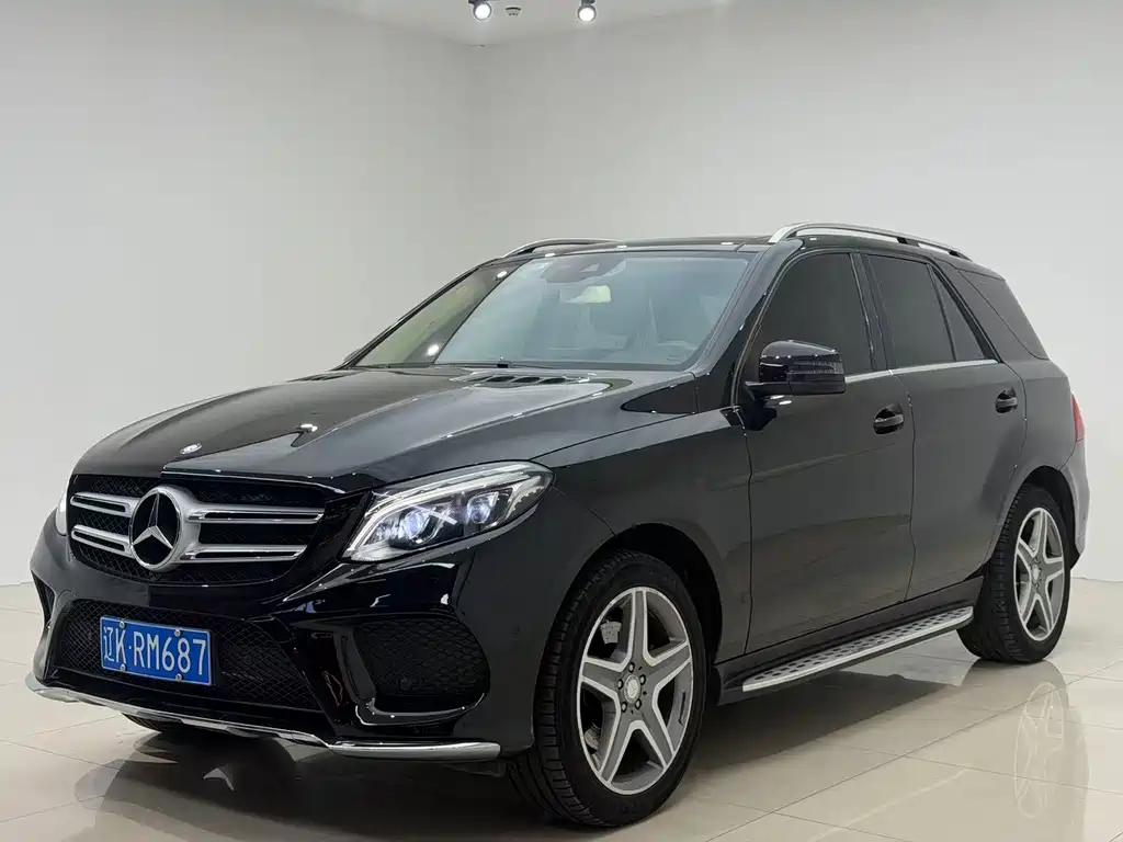 Mercedes-Benz GLE 2015 — фото 1