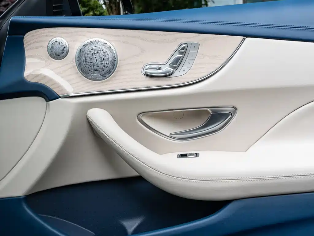 Mercedes-Benz E-Class 2023 — фото 9