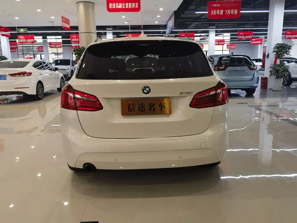 BMW 2 Series Active Tourer 2015 — фото 17