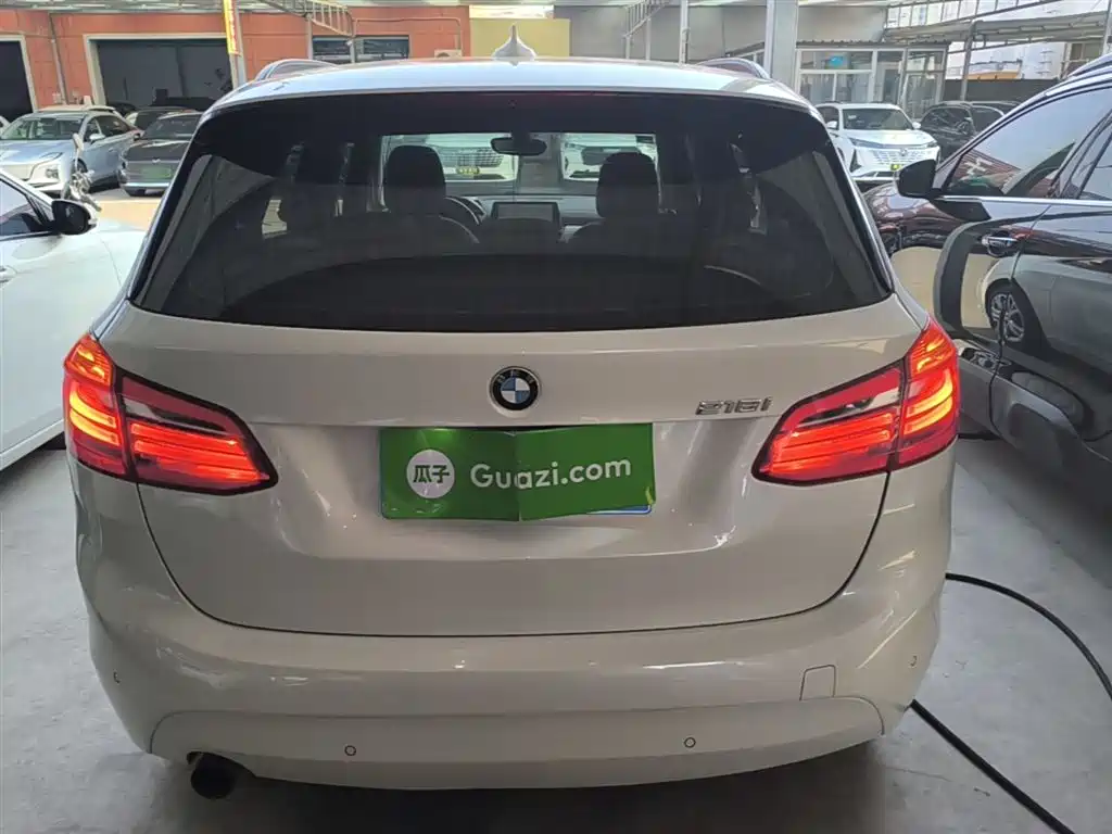 BMW 2 Series Active Tourer 2016 — фото 6