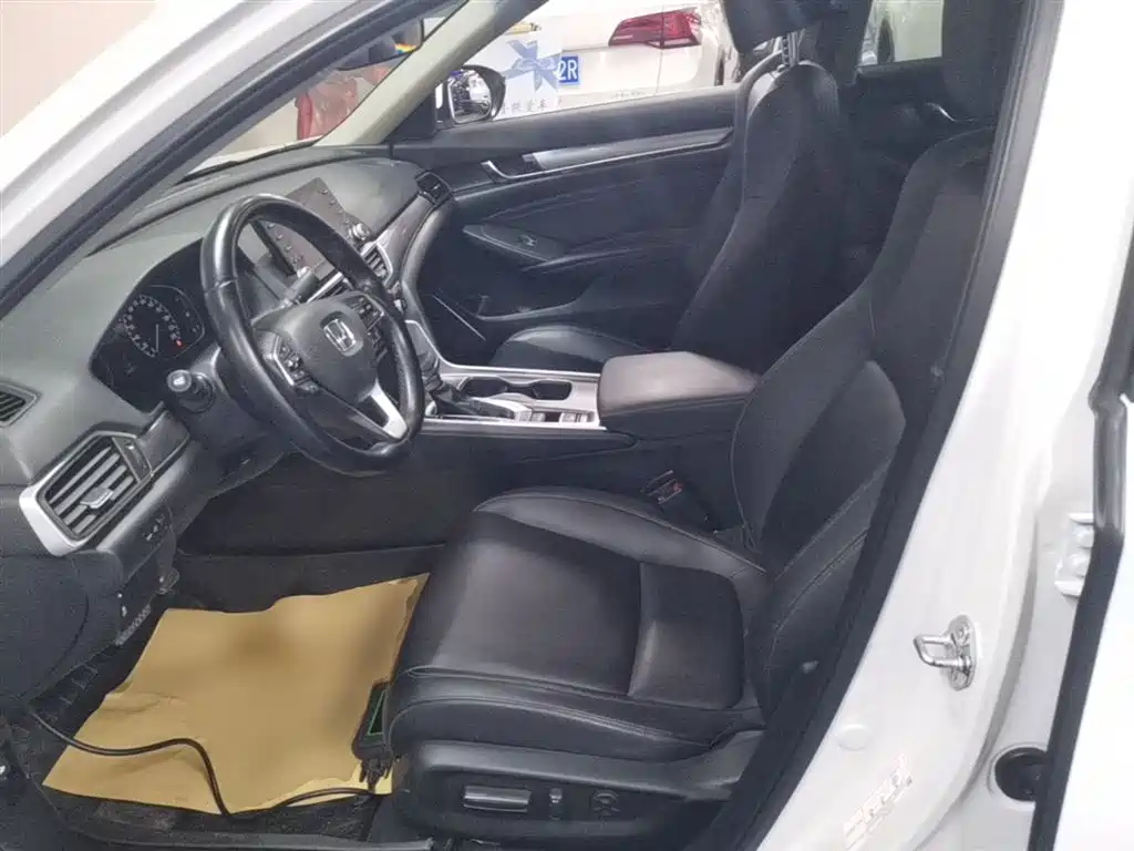 Honda Accord 2021 — фото 15