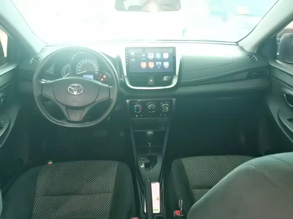 Toyota Vios 2017 — фото 10