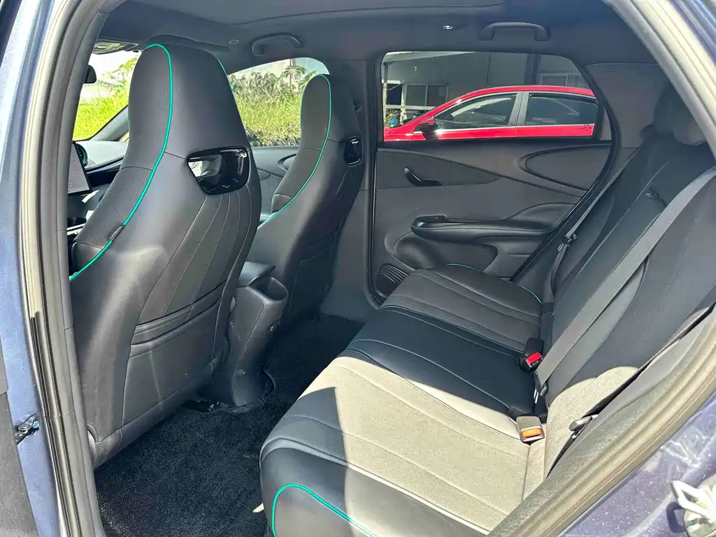 BYD Dolphin 2024