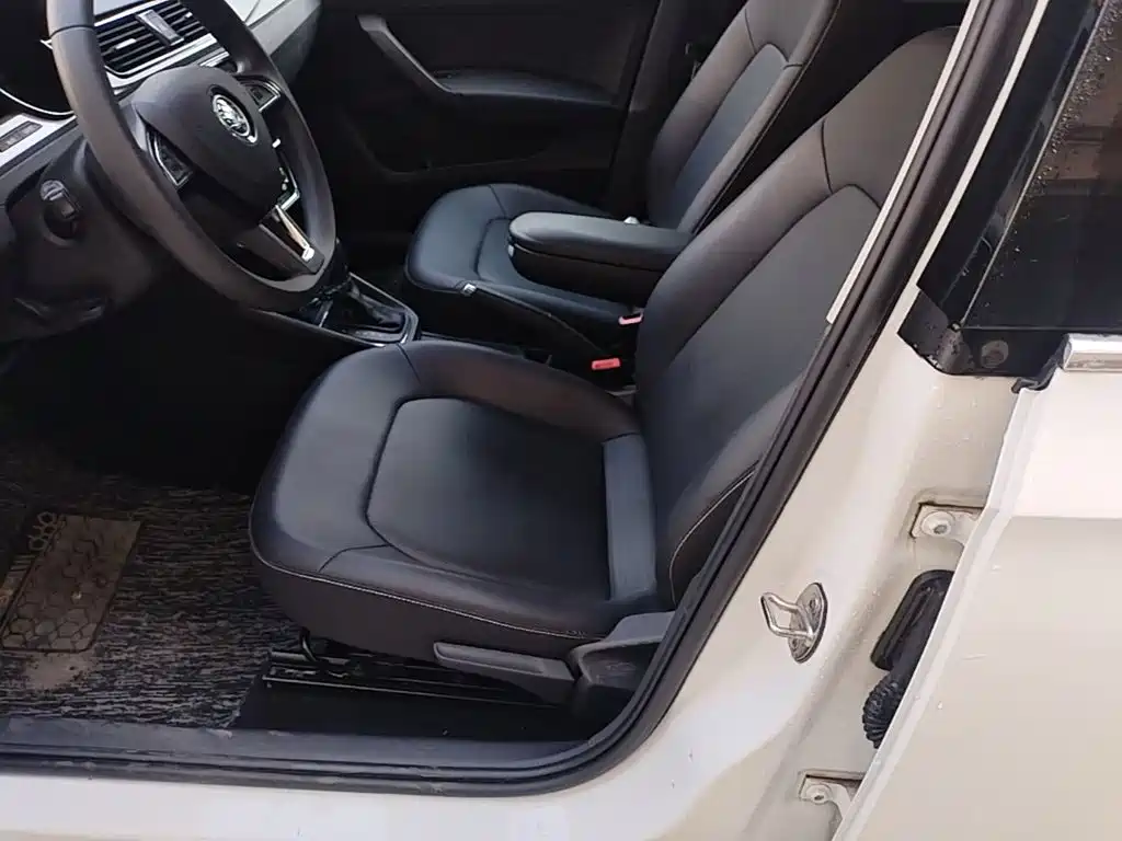 Skoda Rapid 2022 — фото 15