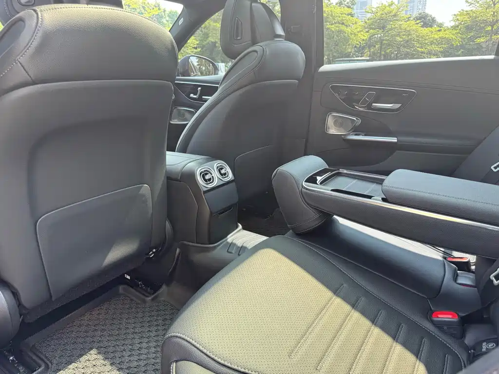 Mercedes-Benz C-Class 2022 — фото 14