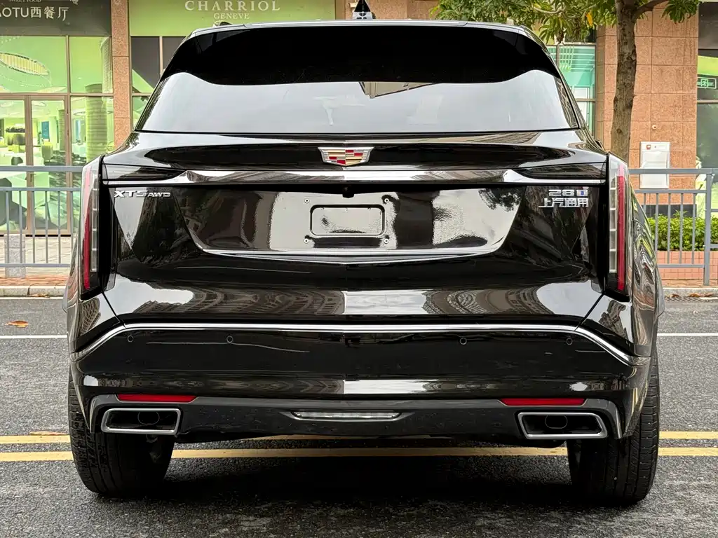 Cadillac XT5 2024 — фото 4