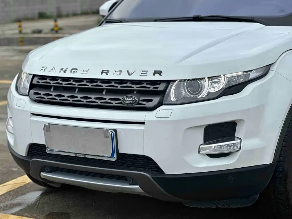 Land Rover Evoque 2015 — фото 11
