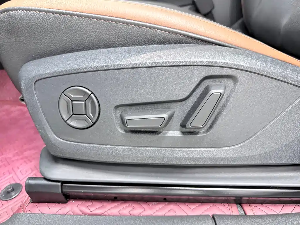 Audi Q3 2022 — фото 20