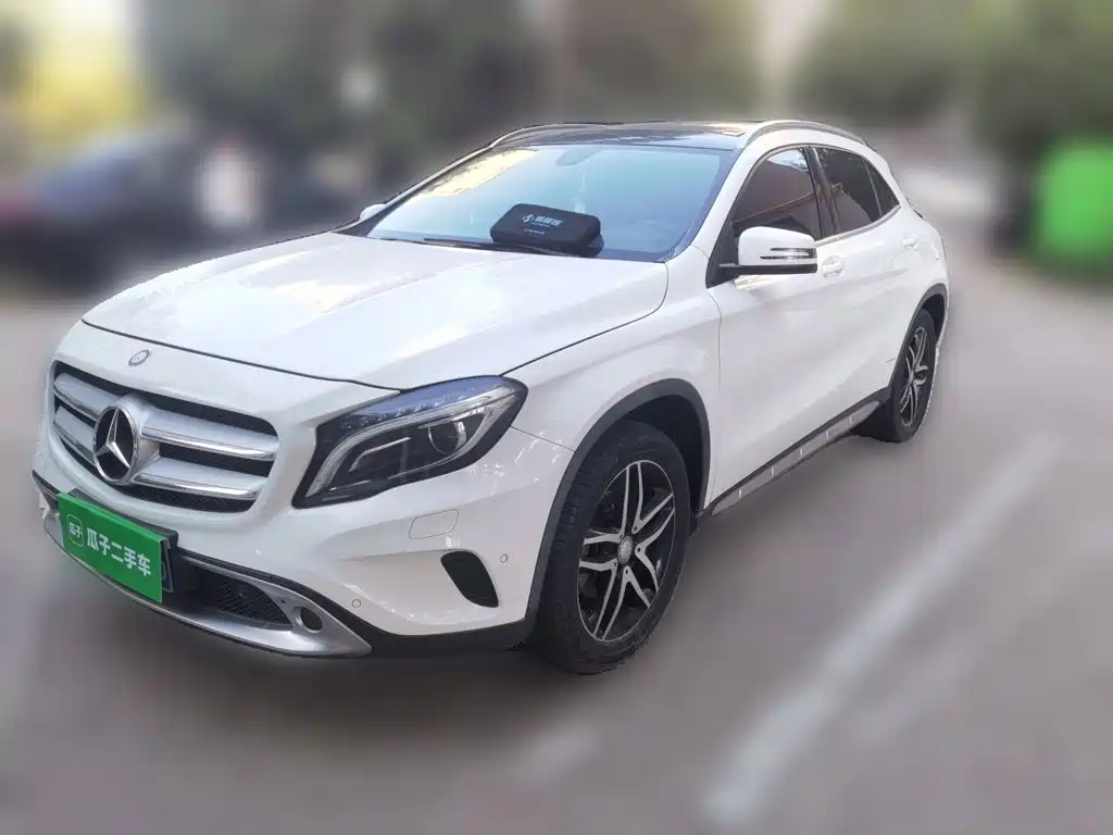 Mercedes-Benz GLA 2015