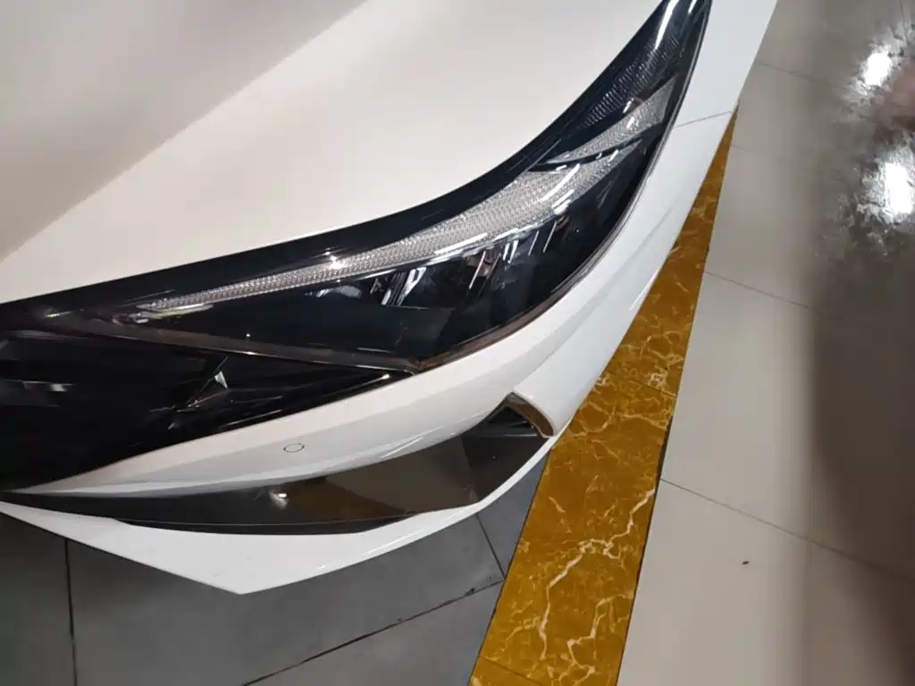 Hyundai Elantra 2023 — фото 24