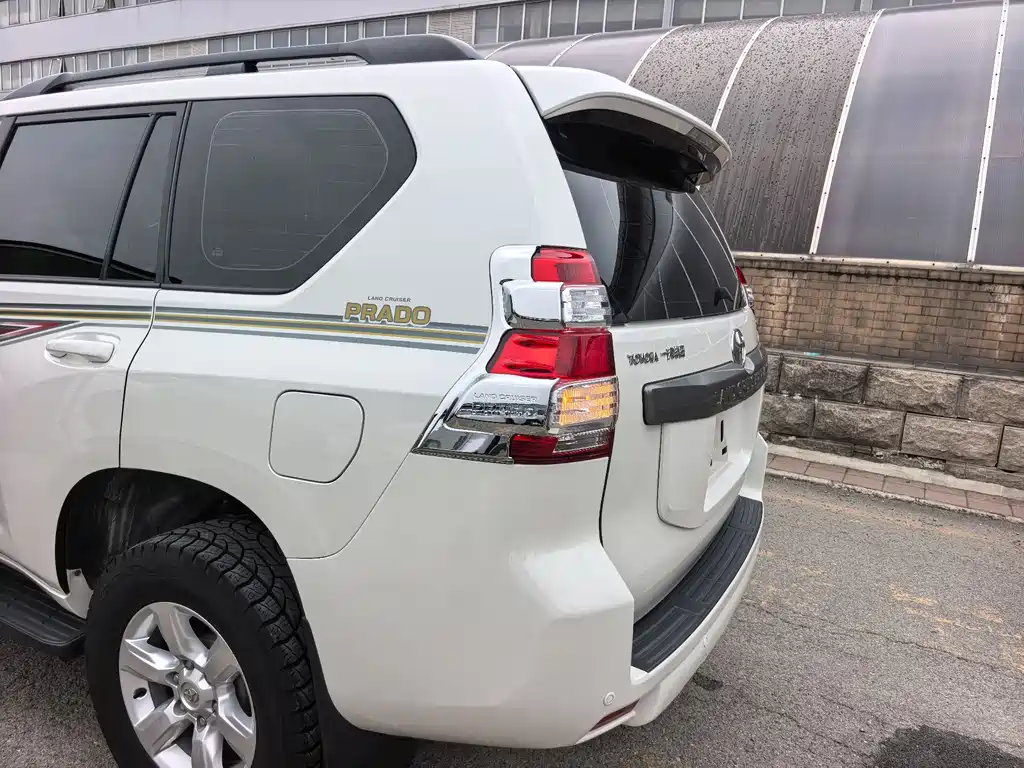 Toyota Prado 2017 — фото 22