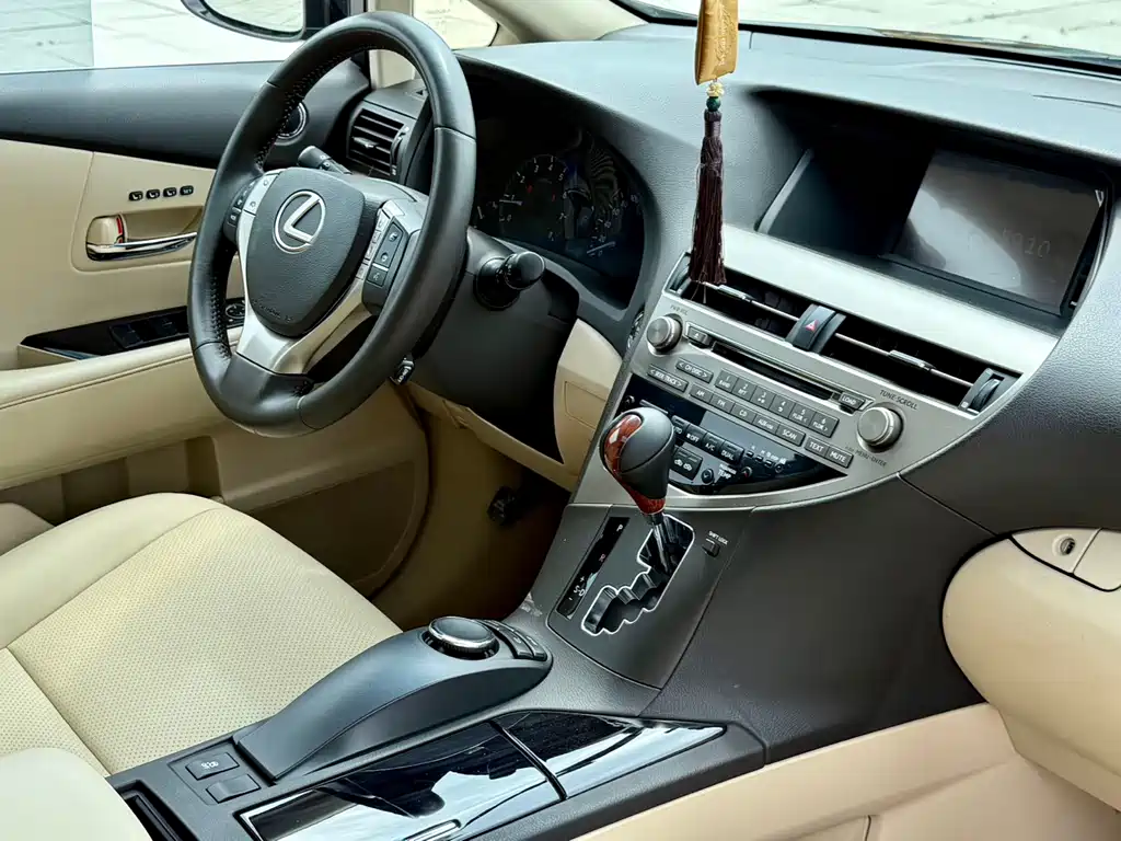 Lexus RX Classic 2015 — фото 17
