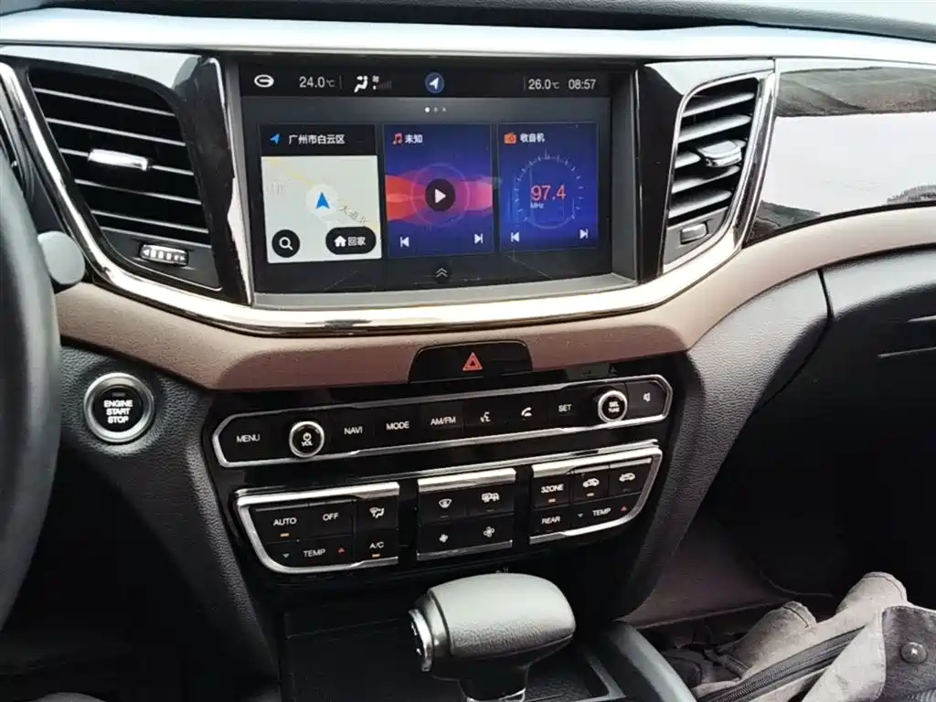 GAC Motor Trumpchi GS8 2017 — фото 13