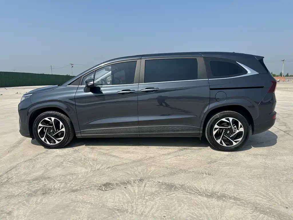 Hyundai Custo 2023 — фото 19