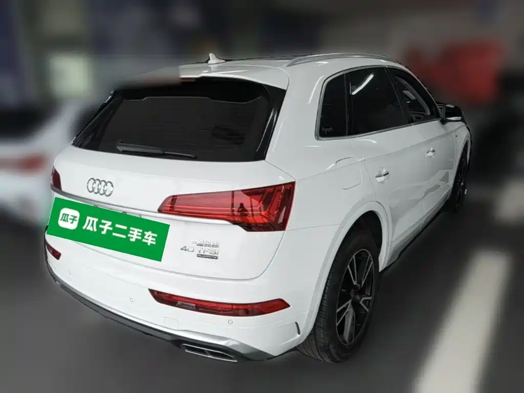 Audi Q5L 2023 — фото 12