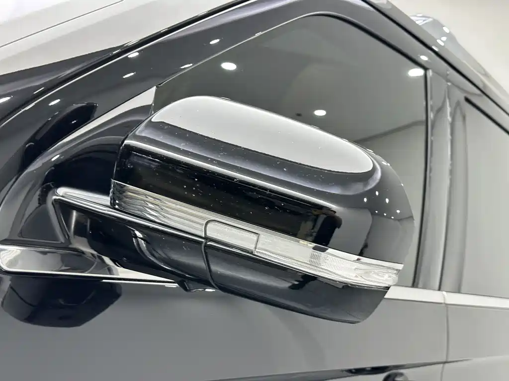 Lincoln Navigator 2019 — фото 23
