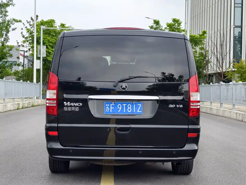 Mercedes-Benz Viano 2014