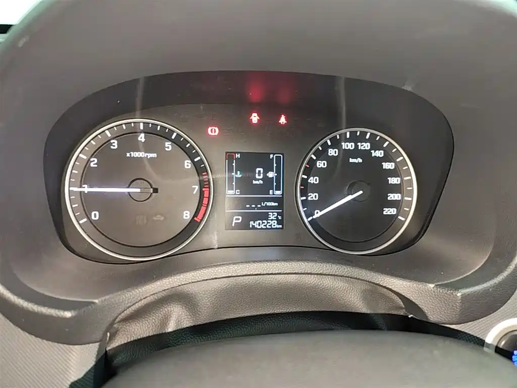 Hyundai ix25 2015 — фото 12