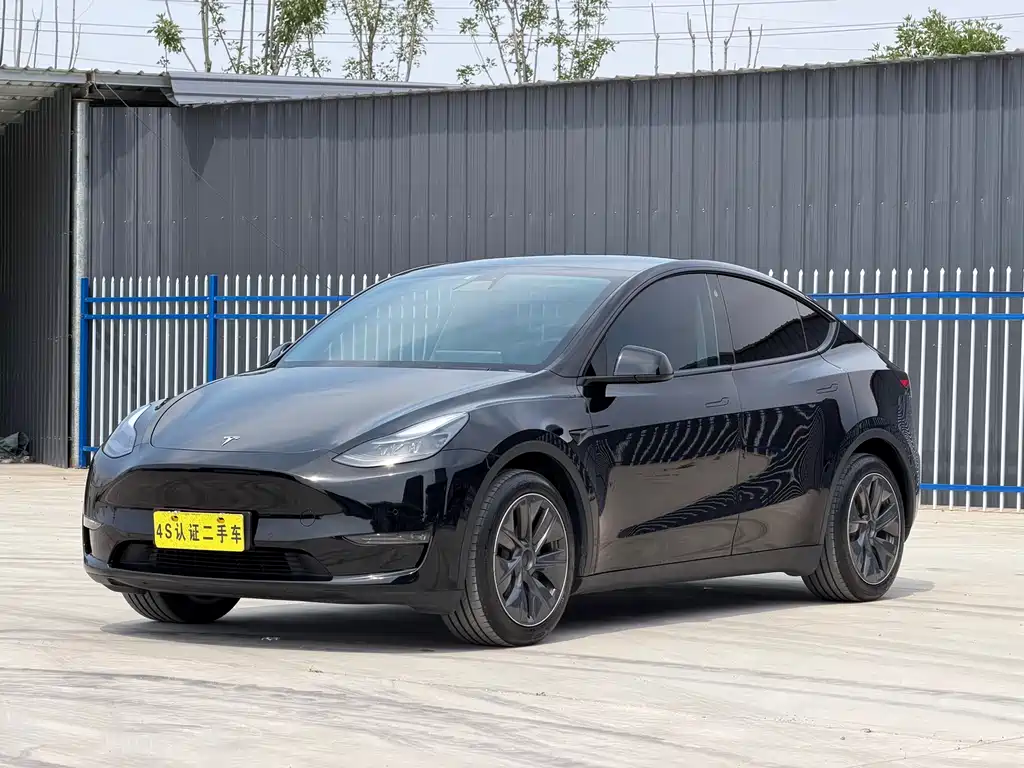 Tesla Model Y 2022 — фото 1