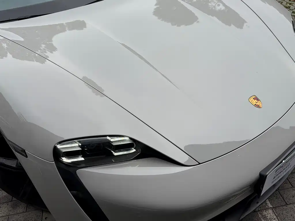 Porsche Taycan 2020 — фото 9