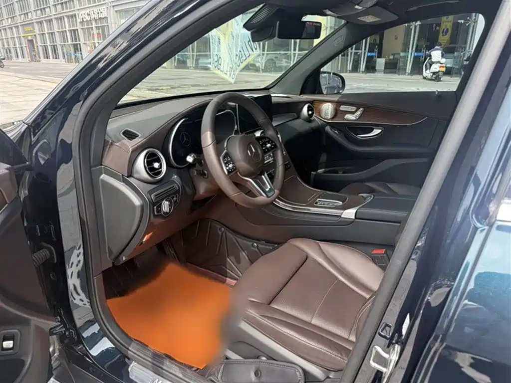Mercedes-Benz GLC 2021 — фото 13