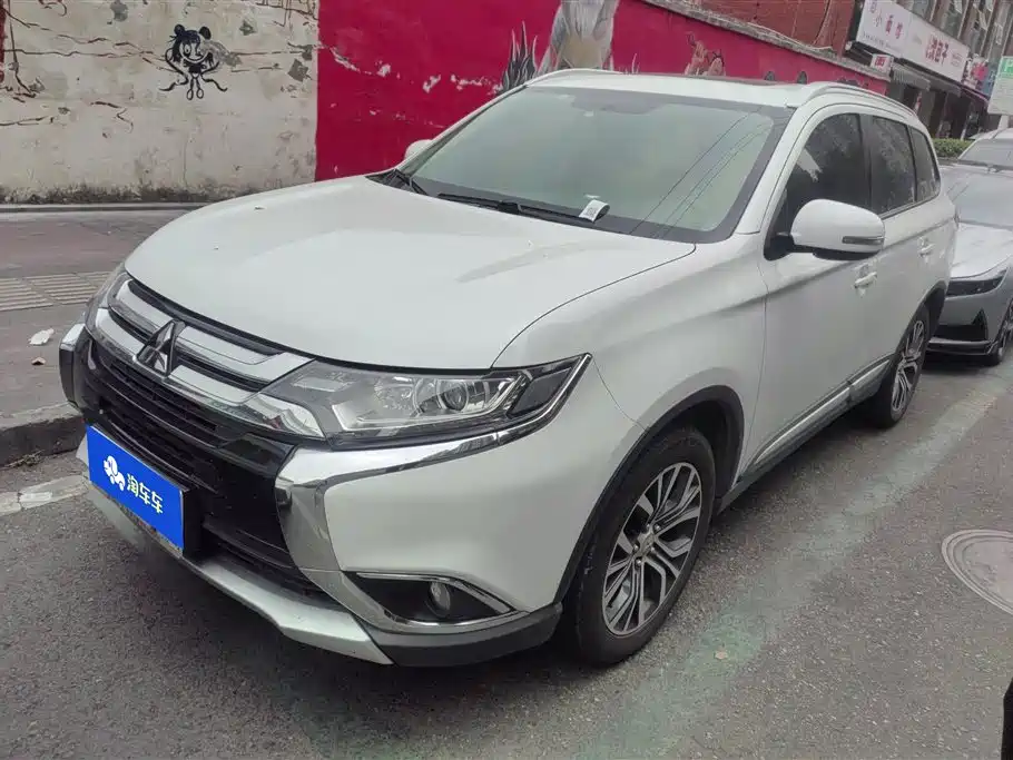 Mitsubishi Outlander 2018