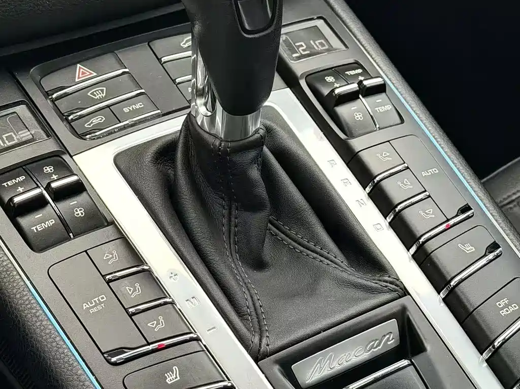Porsche Macan 2015 — фото 8