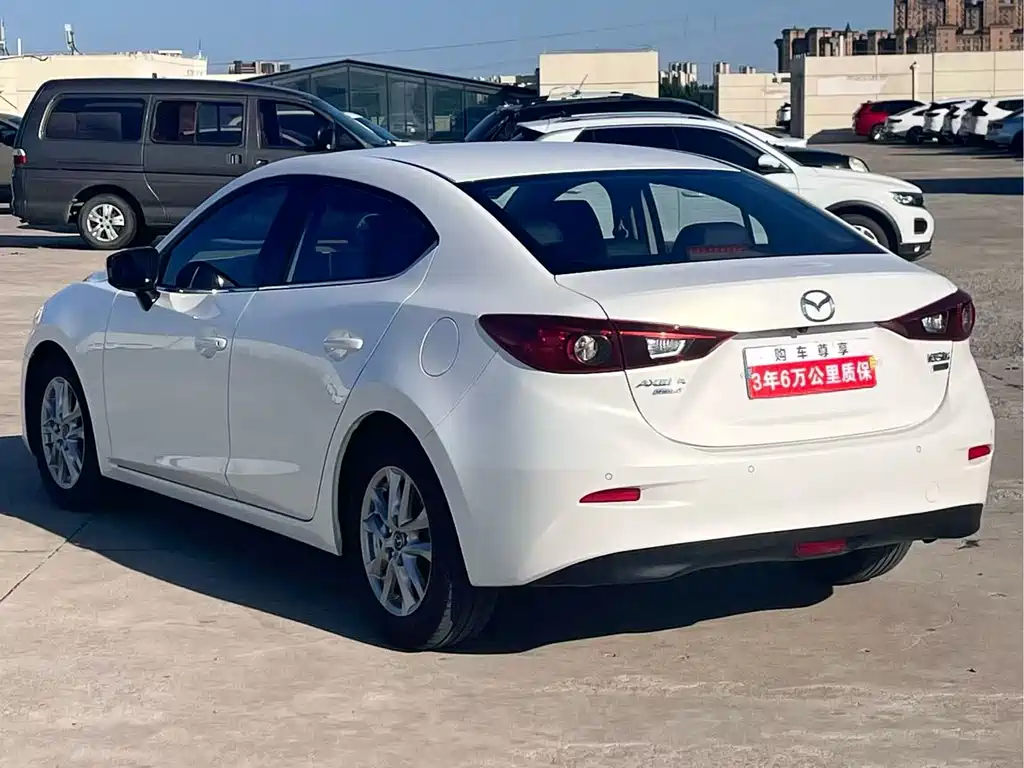 Mazda 3 Axela 2017 — фото 5