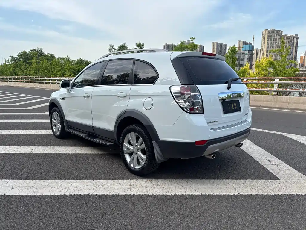Chevrolet Captiva 2015 — фото 8