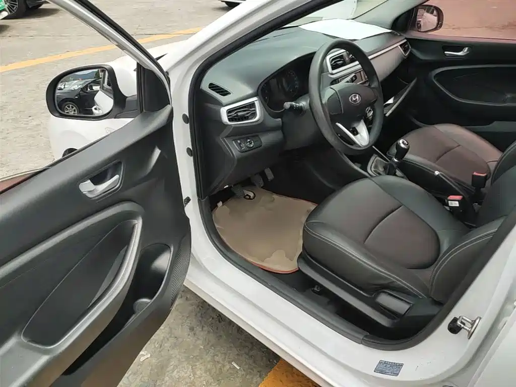 Hyundai Verna 2019 — фото 16