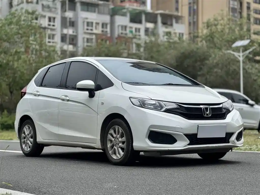 Honda Fit 2018 — фото 3