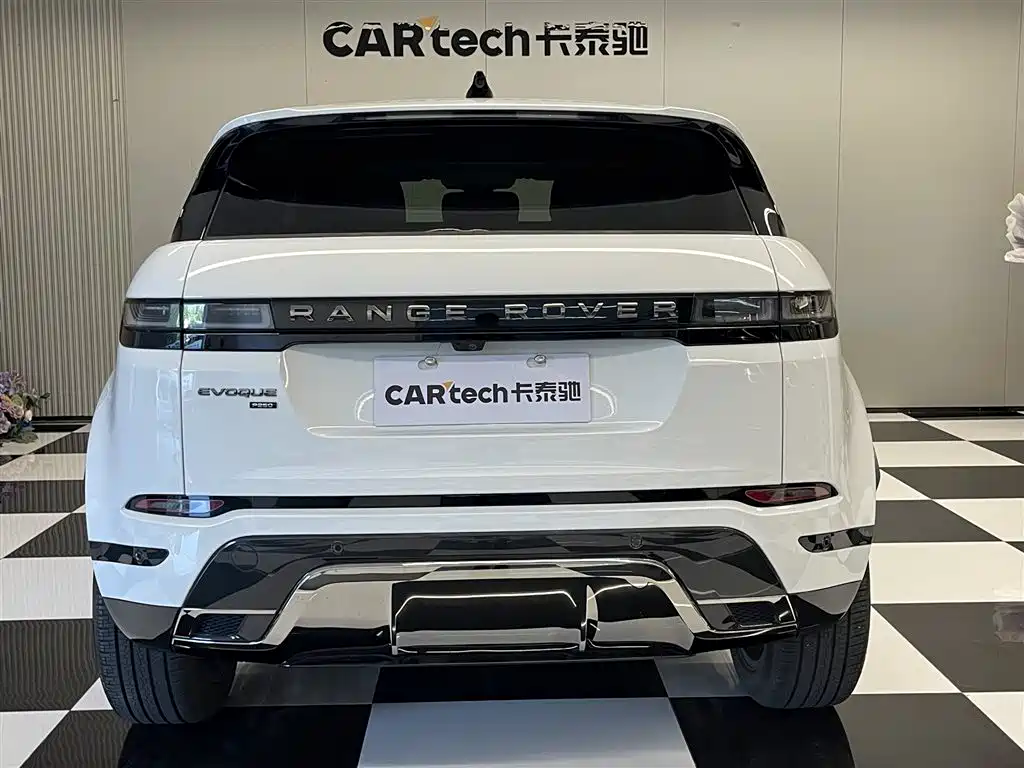 Land Rover Evoque 2023 — фото 5