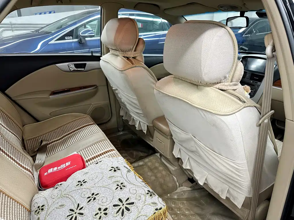 Buick Excelle 2010 — фото 15