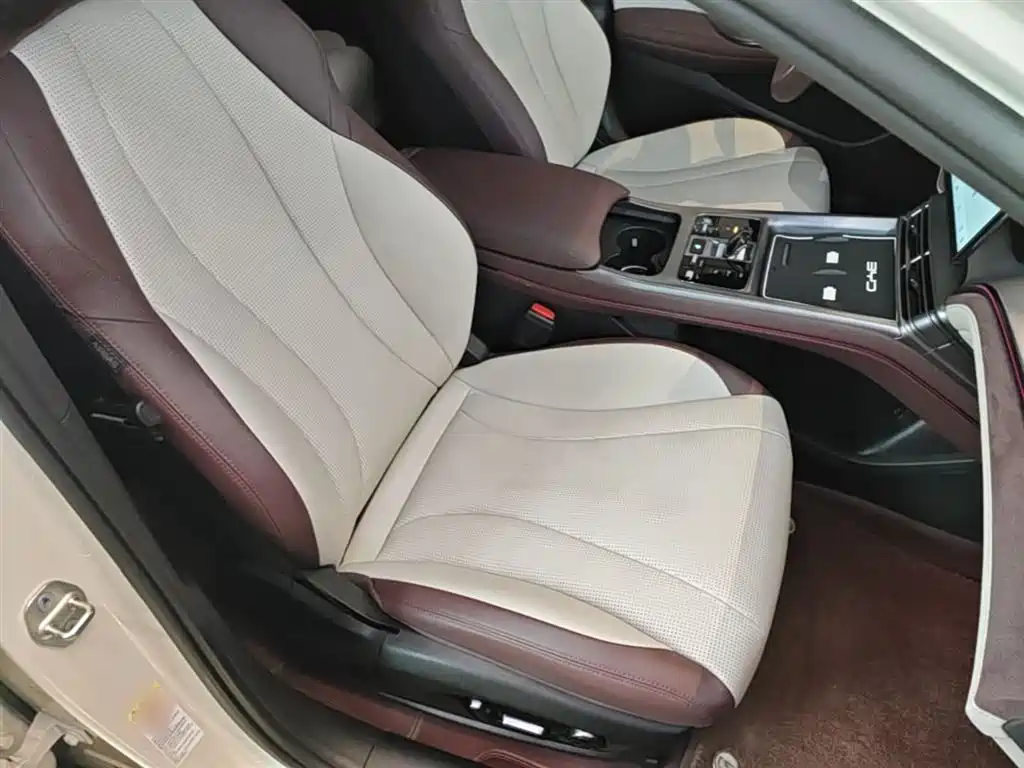 BYD Seal 07 DM-i 2024 — фото 25