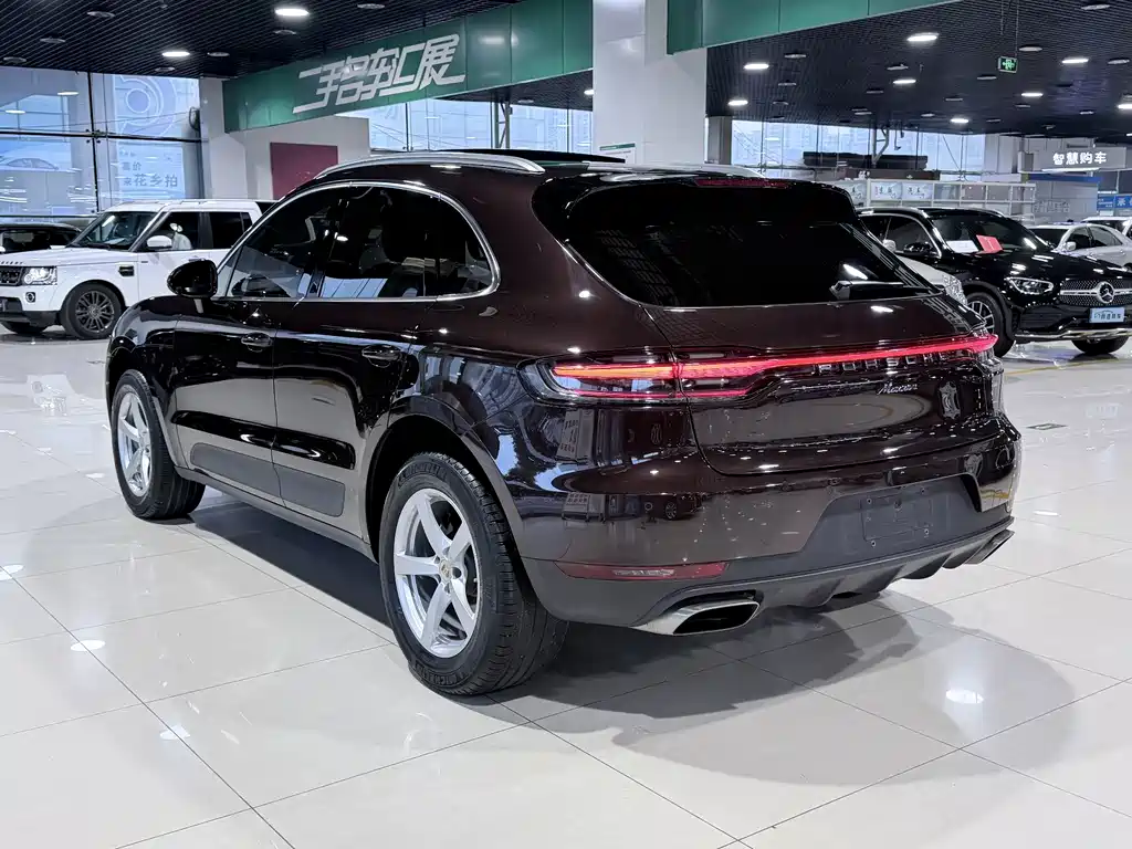 Porsche Macan 2021 — фото 21