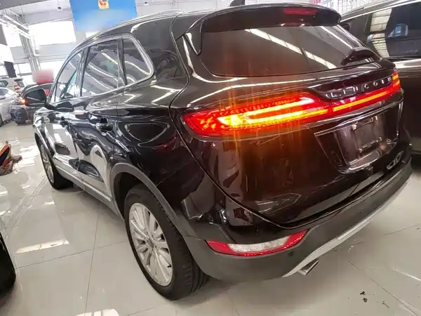 Lincoln MKC 2019