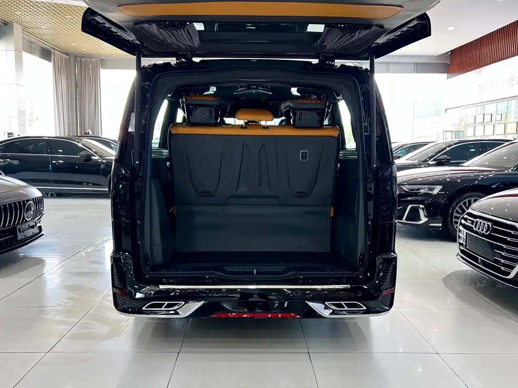 Mercedes-Benz Vito 2024 — фото 31
