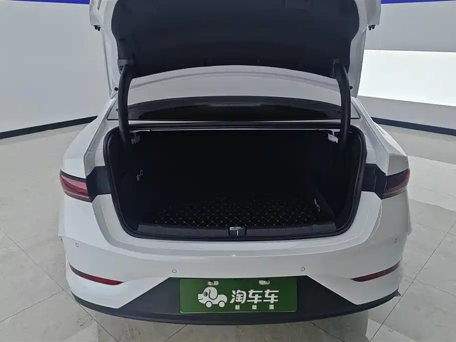 BYD Qin PLUS 2025 — фото 4