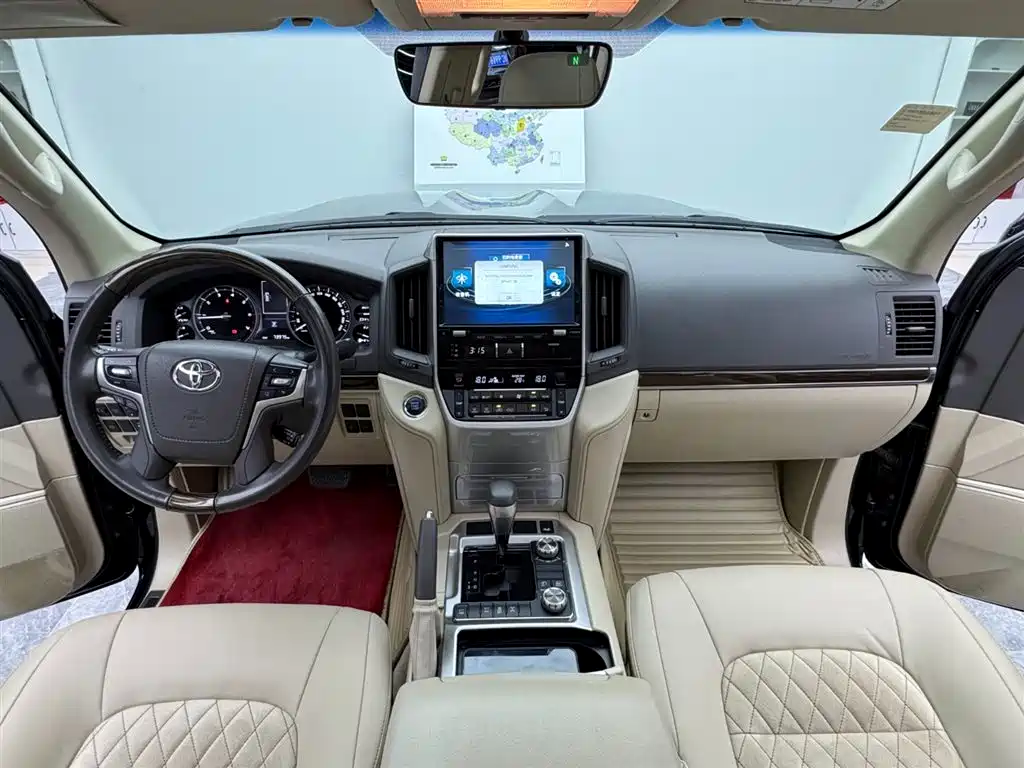 Toyota Land Cruiser 2020 — фото 9
