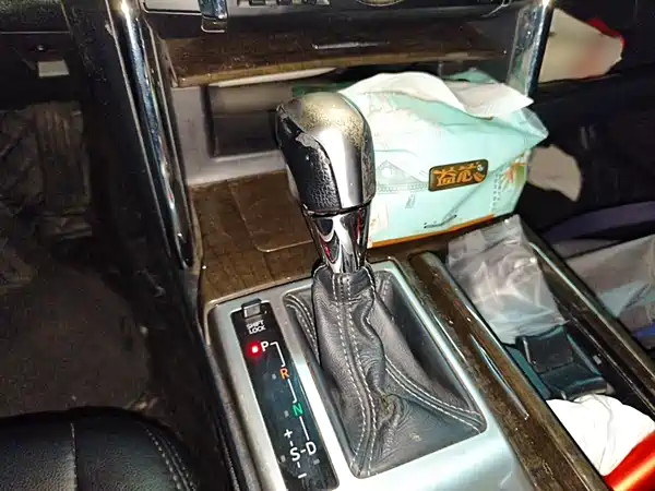 Toyota Reiz 2015