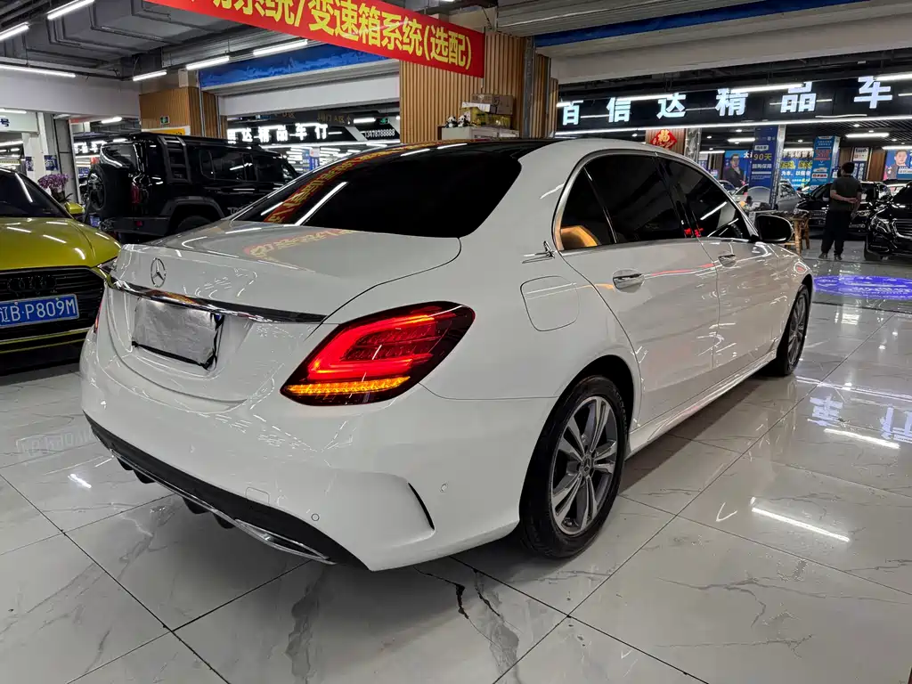 Mercedes-Benz C-Class 2021 — фото 11