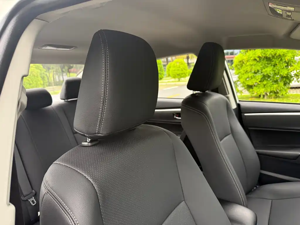 Toyota Corolla 2017 — фото 15