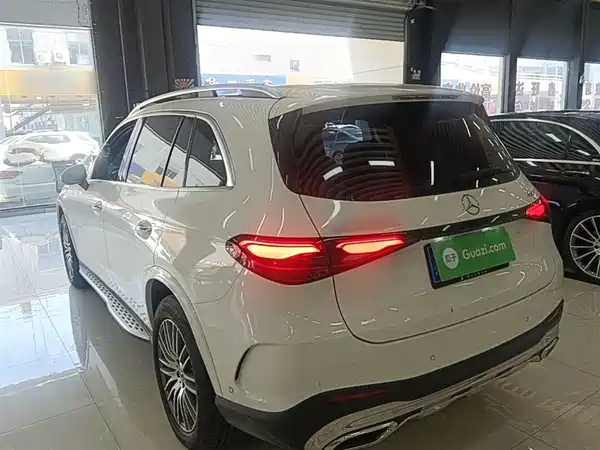 Mercedes-Benz GLC 2023